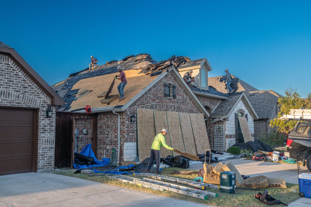 Roof Replacement Time? Important Signs Your Roof Needs to be Replaced